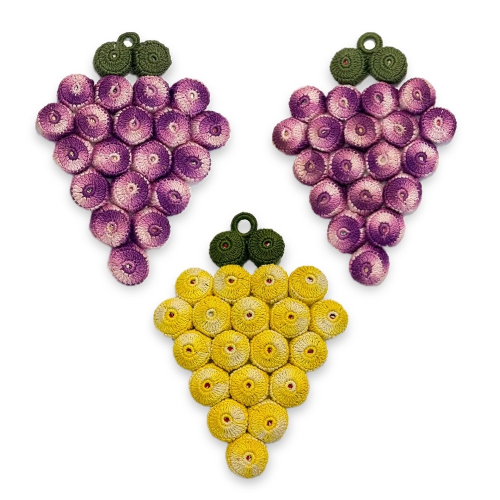 MCM Bottle Cap Trivets Vintage Hot Pads Wine Grapes Crocheted Kitchen Decor